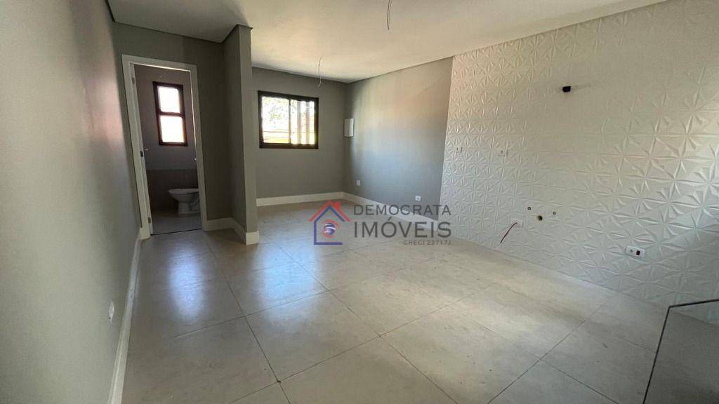 Sobrado à venda com 2 quartos, 84m² - Foto 1