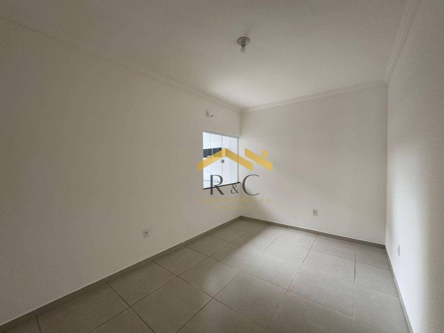 Casa à venda com 2 quartos, 87m² - Foto 8