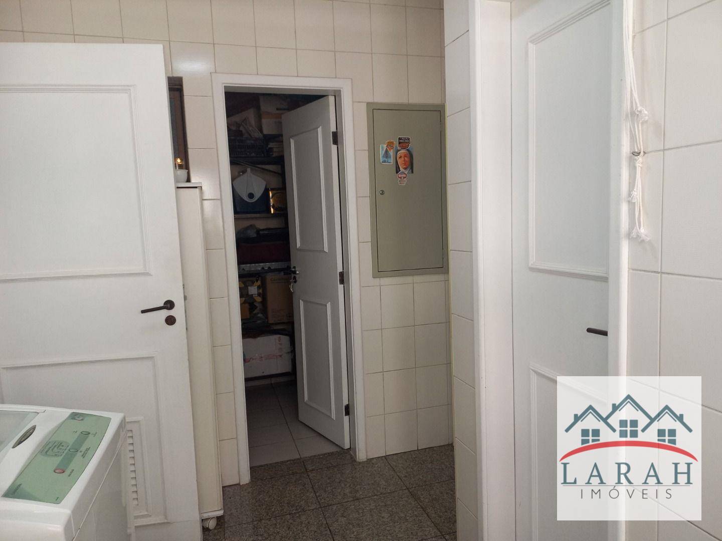 Apartamento à venda com 4 quartos, 160m² - Foto 35