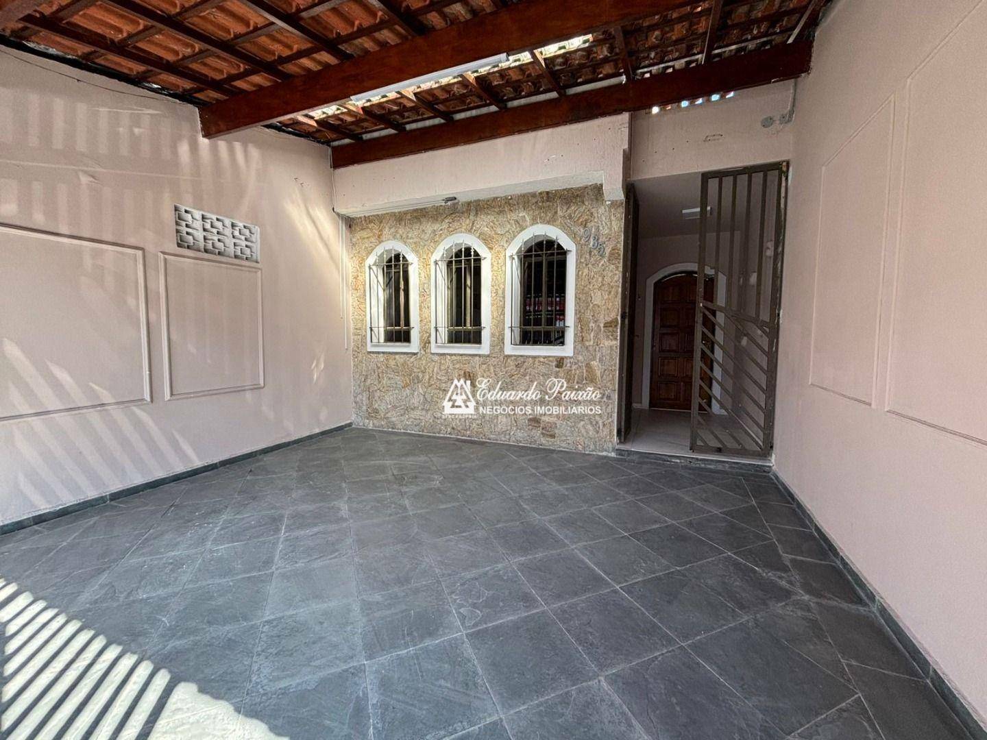 Sobrado à venda com 3 quartos, 131m² - Foto 2