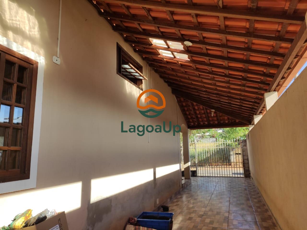 Casa à venda com 3 quartos, 258m² - Foto 4