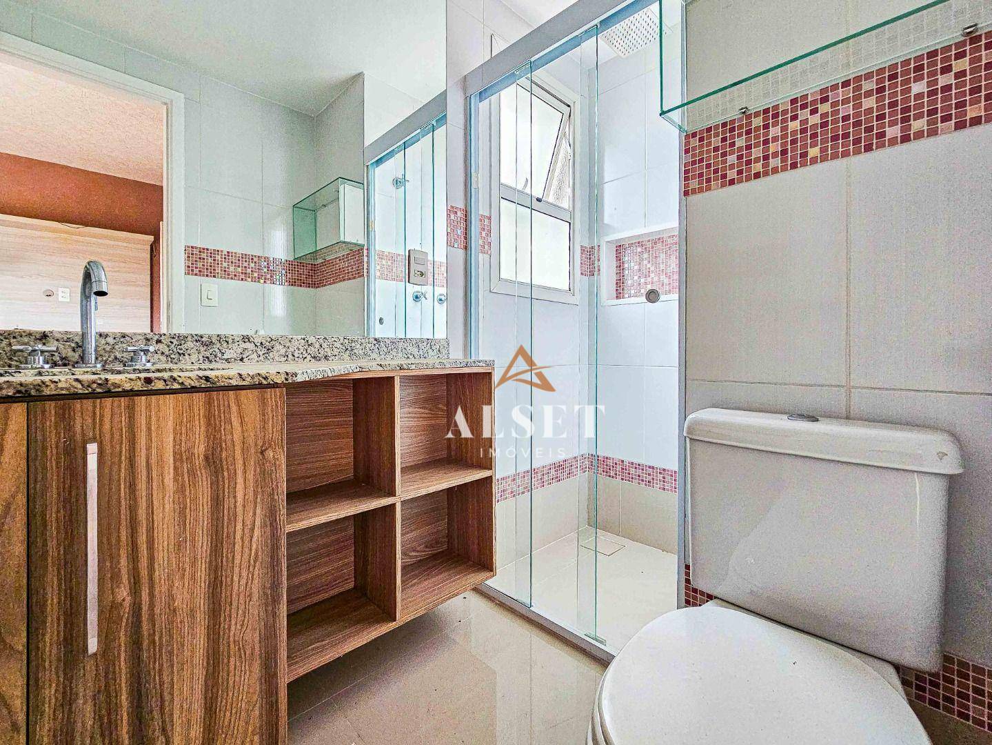 Apartamento à venda com 3 quartos, 215m² - Foto 35