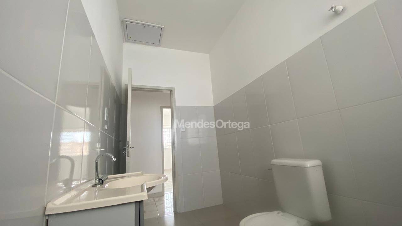 Casa para alugar com 2 quartos, 95m² - Foto 27