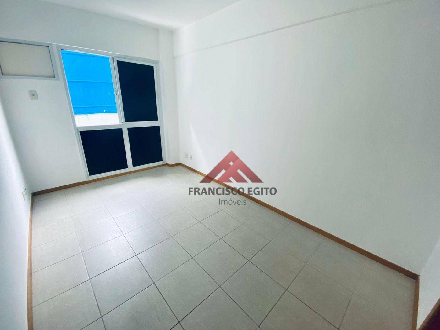 Apartamento à venda com 2 quartos, 70m² - Foto 10