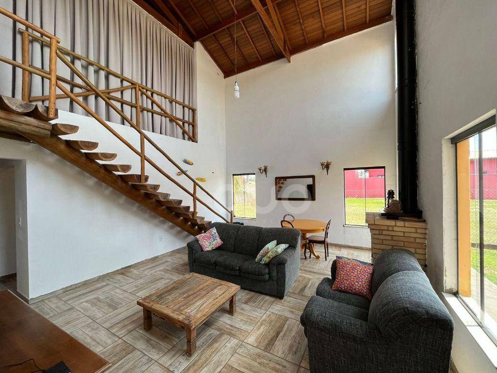 Casa à venda com 3 quartos, 271m² - Foto 22