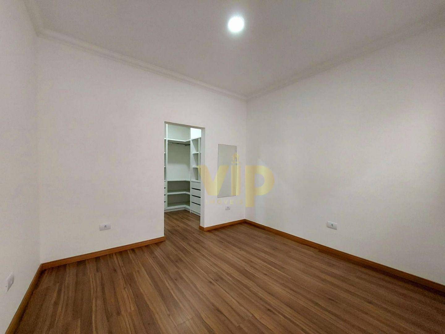 Casa à venda com 3 quartos, 220m² - Foto 9