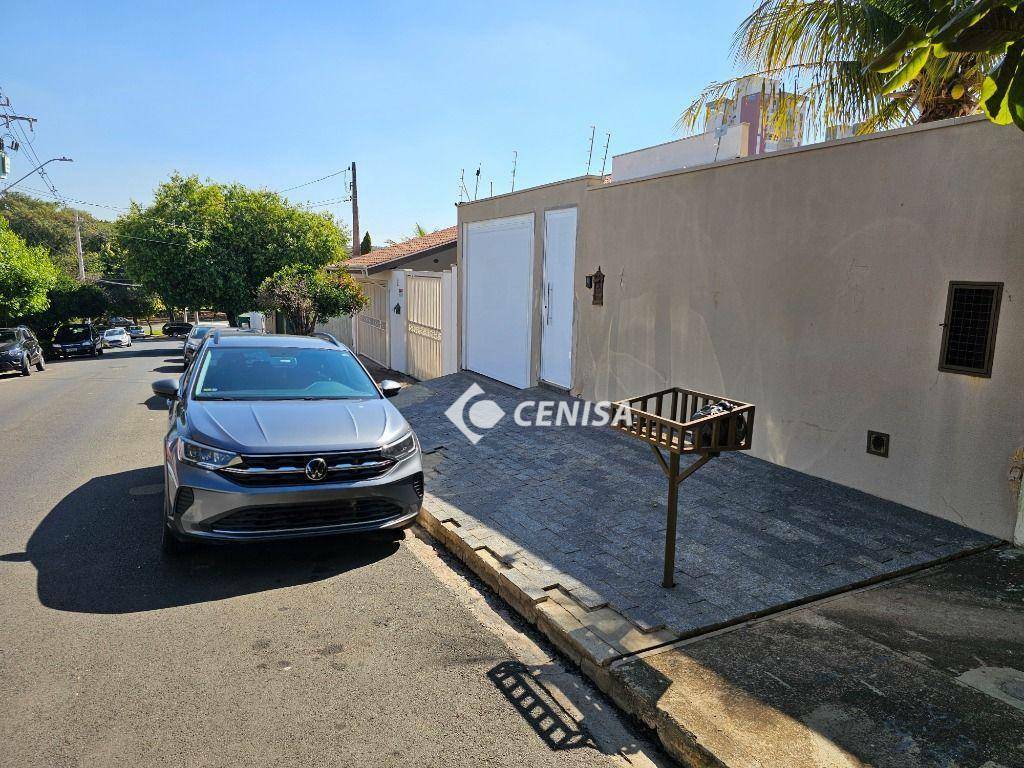 Casa à venda com 3 quartos, 185m² - Foto 1