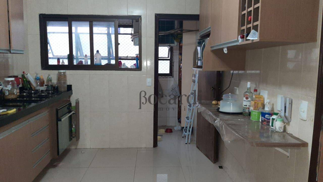 Apartamento à venda com 3 quartos, 130m² - Foto 5