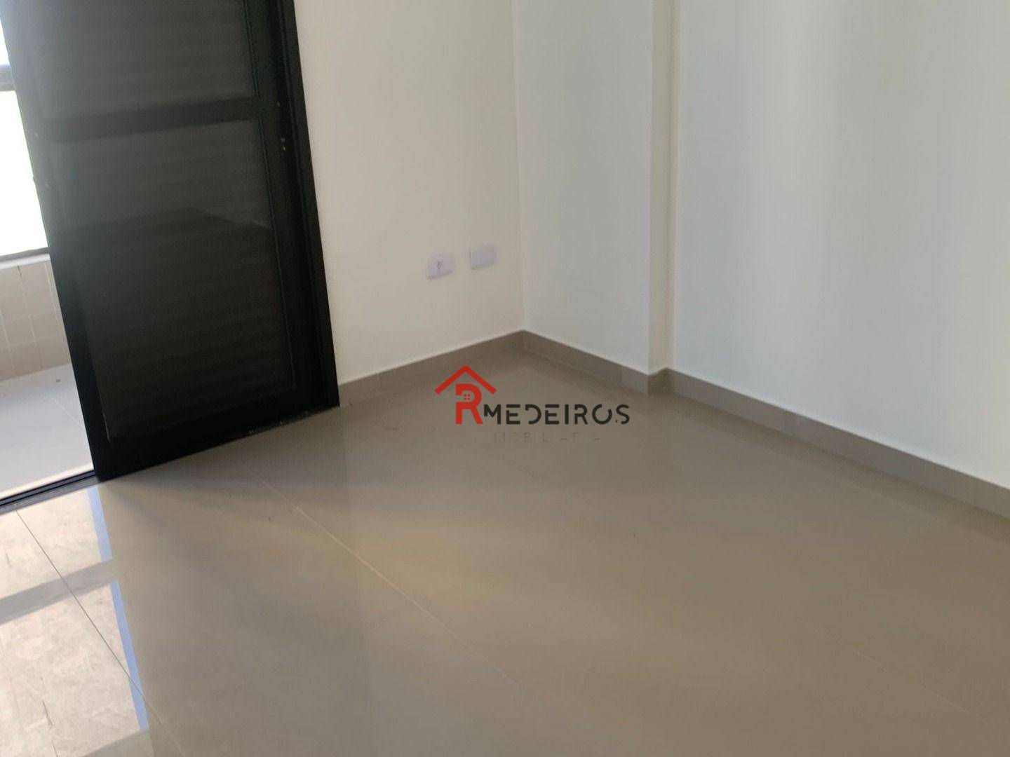 Apartamento à venda com 2 quartos, 75m² - Foto 10