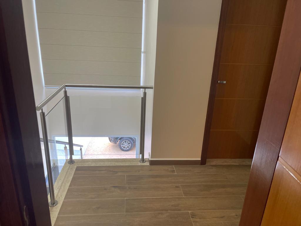 Casa à venda com 3 quartos, 300m² - Foto 12