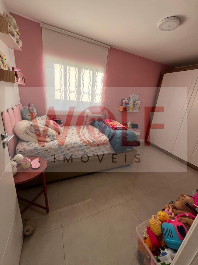 Casa à venda com 3 quartos, 340m² - Foto 26