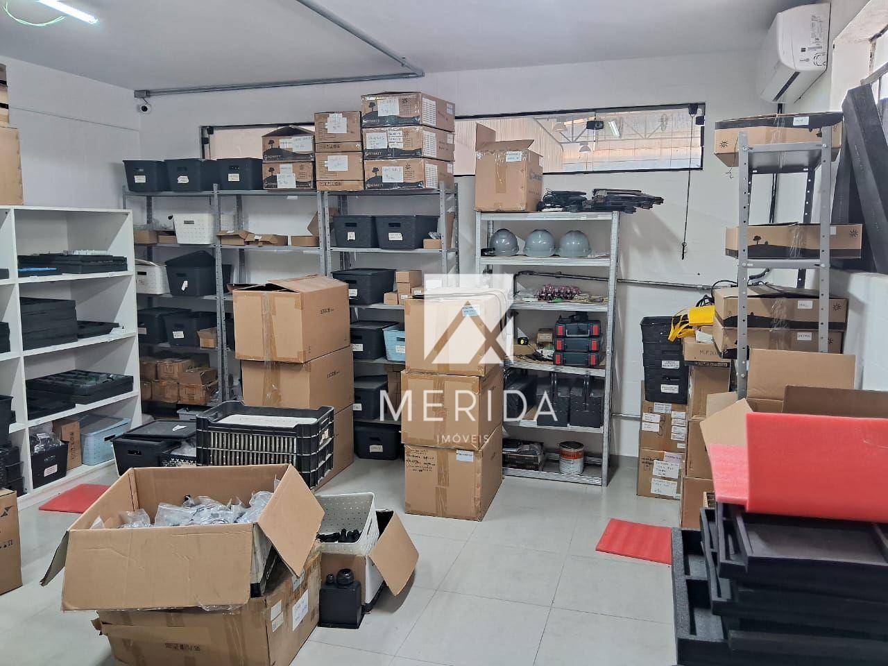 Depósito-Galpão-Armazém para alugar, 1350m² - Foto 8
