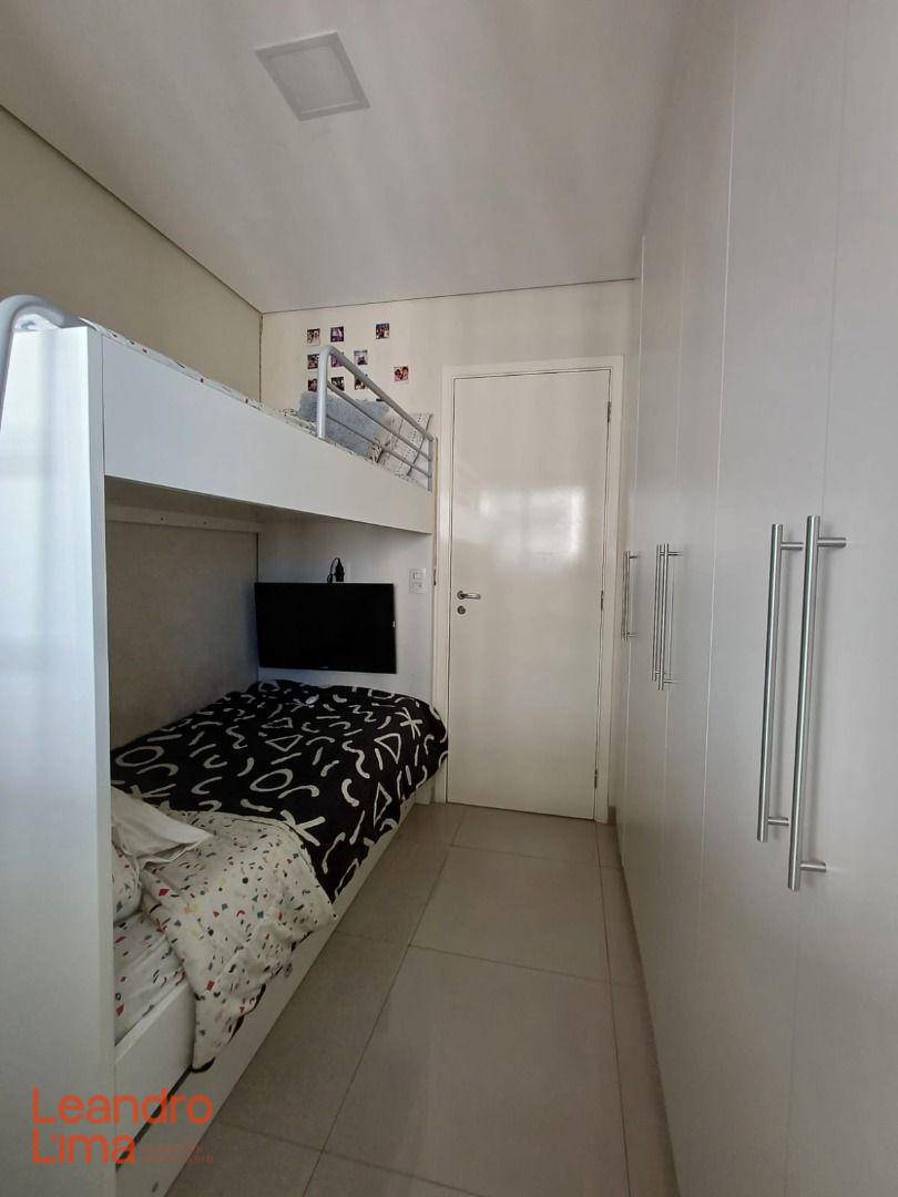 Apartamento à venda com 2 quartos, 65m² - Foto 17