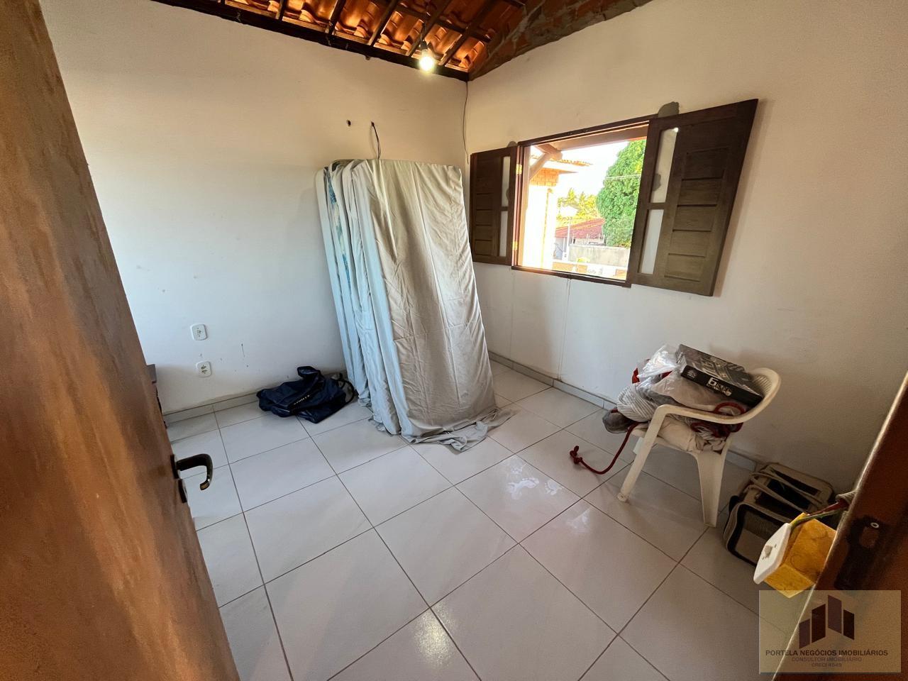Casa à venda com 4 quartos, 220m² - Foto 14