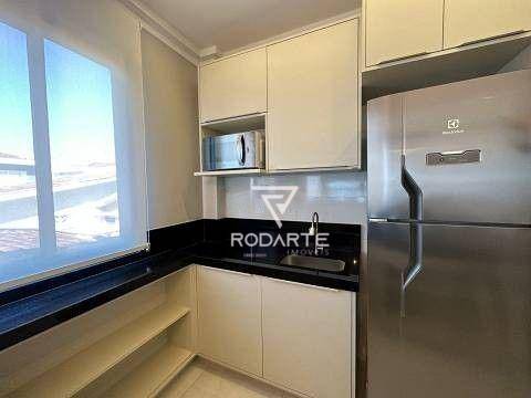 Apartamento à venda com 2 quartos, 72m² - Foto 4