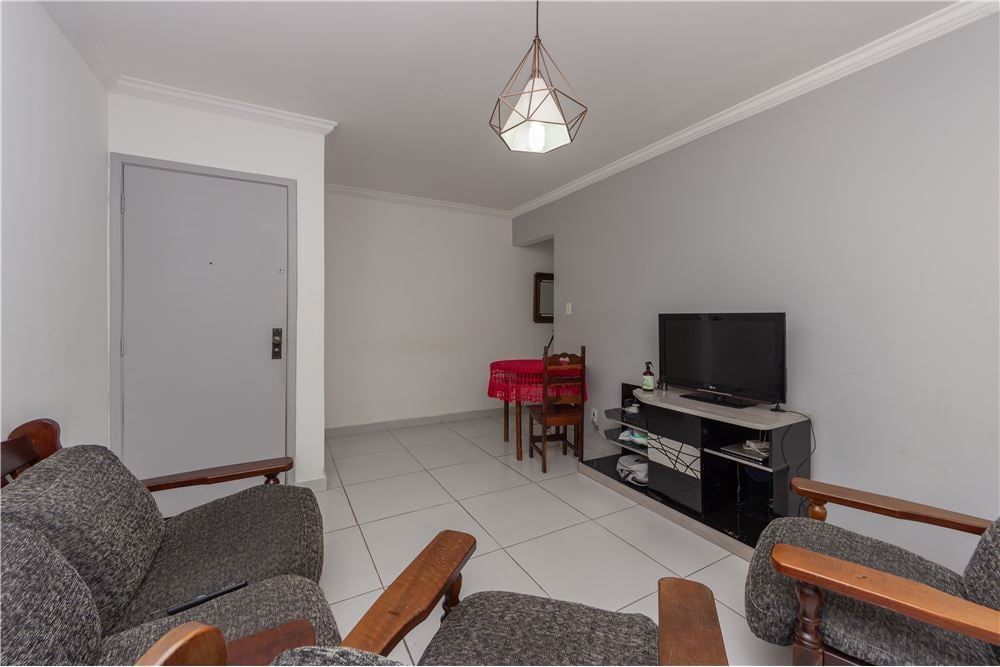 Apartamento à venda com 2 quartos, 70m² - Foto 18