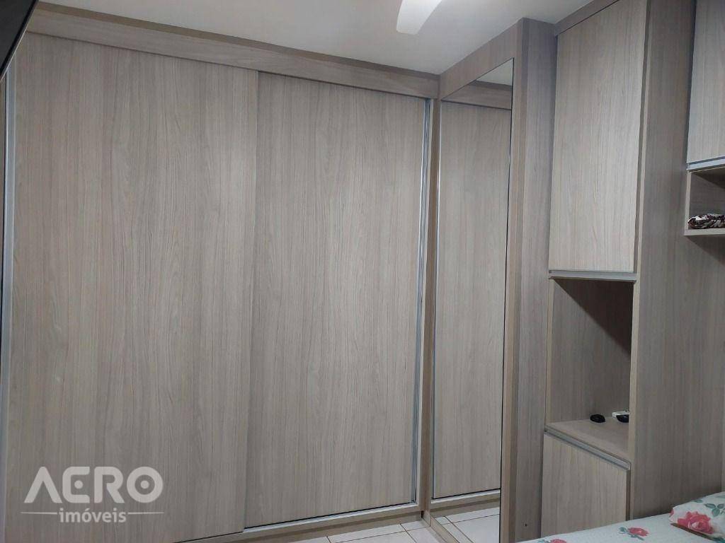 Apartamento à venda com 1 quarto, 47m² - Foto 2