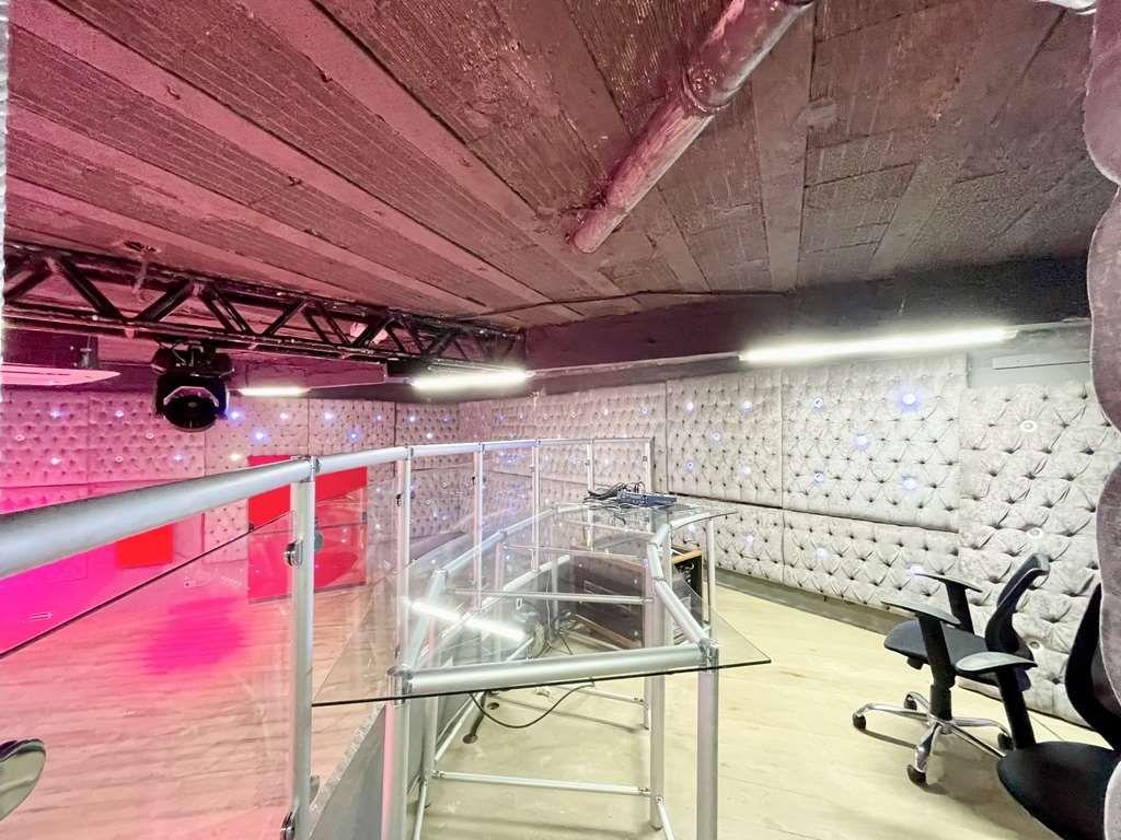 Casa à venda com 2 quartos, 1635m² - Foto 38