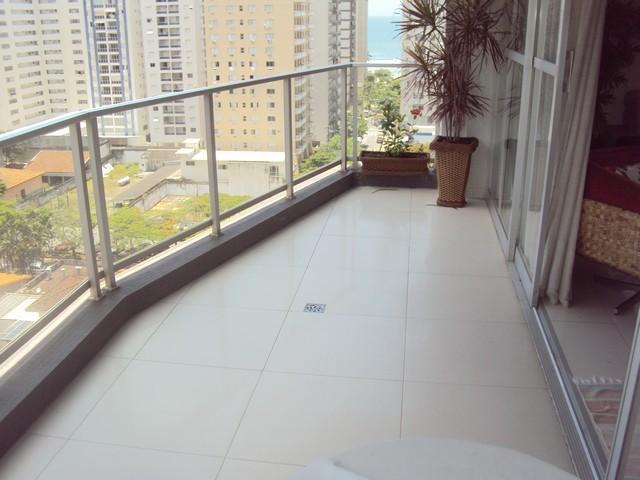 Apartamento à venda com 3 quartos, 230m² - Foto 1