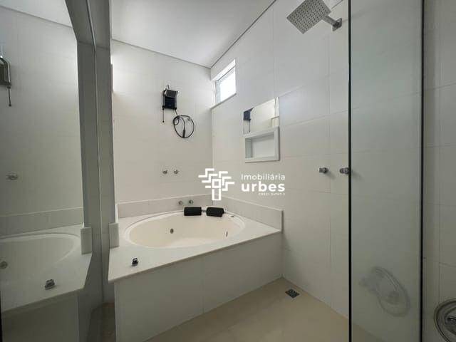 Casa à venda com 4 quartos, 301m² - Foto 46
