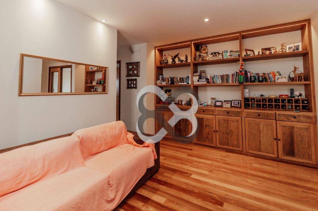 Apartamento à venda com 3 quartos, 217m² - Foto 15