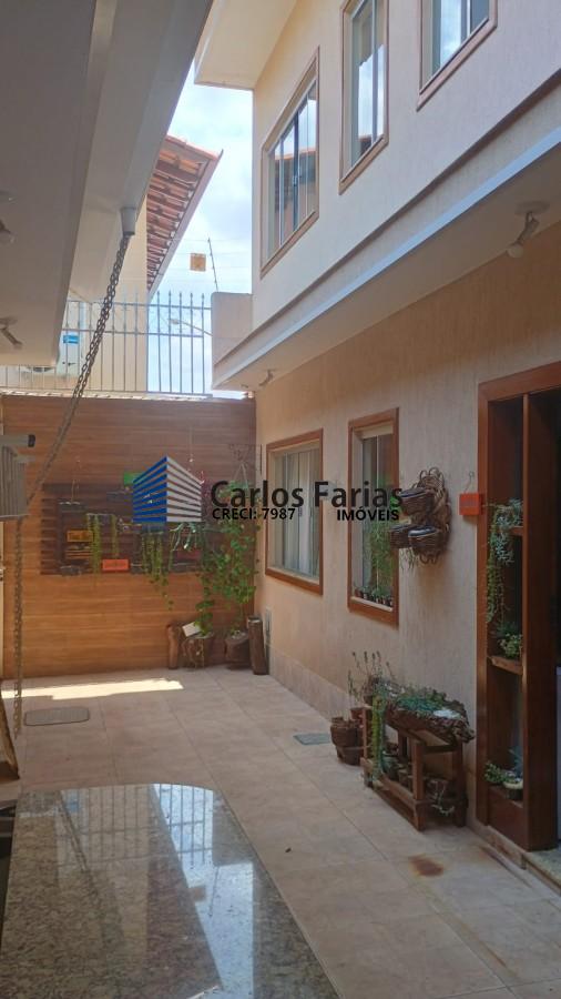 Casa, 4 quartos, 190 m² - Foto 1