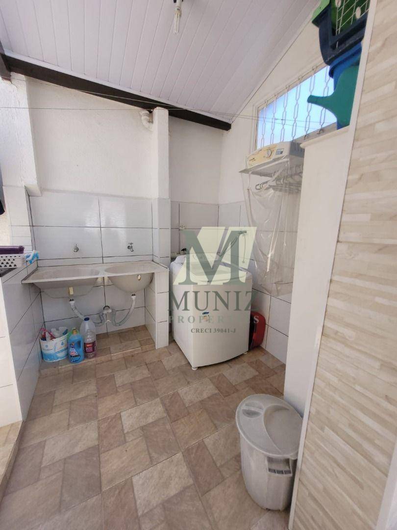 Casa à venda com 3 quartos, 250M2 - Foto 12