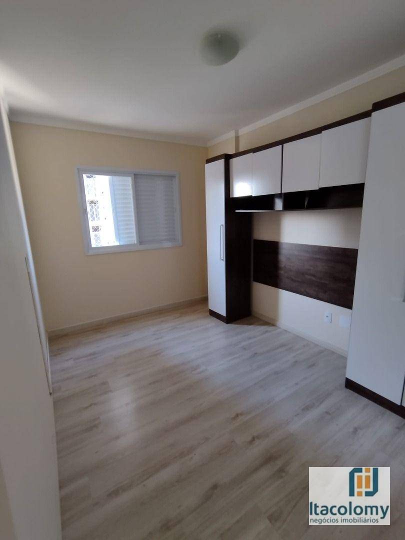 Apartamento à venda com 2 quartos, 64m² - Foto 23