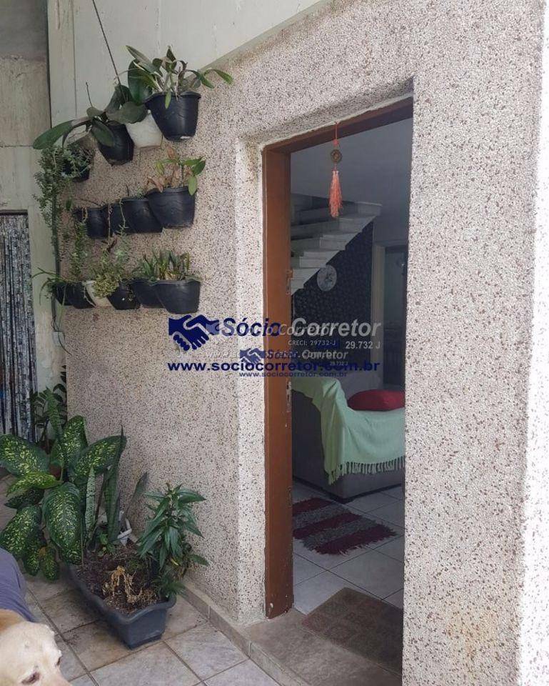 Sobrado à venda com 3 quartos, 108m² - Foto 2