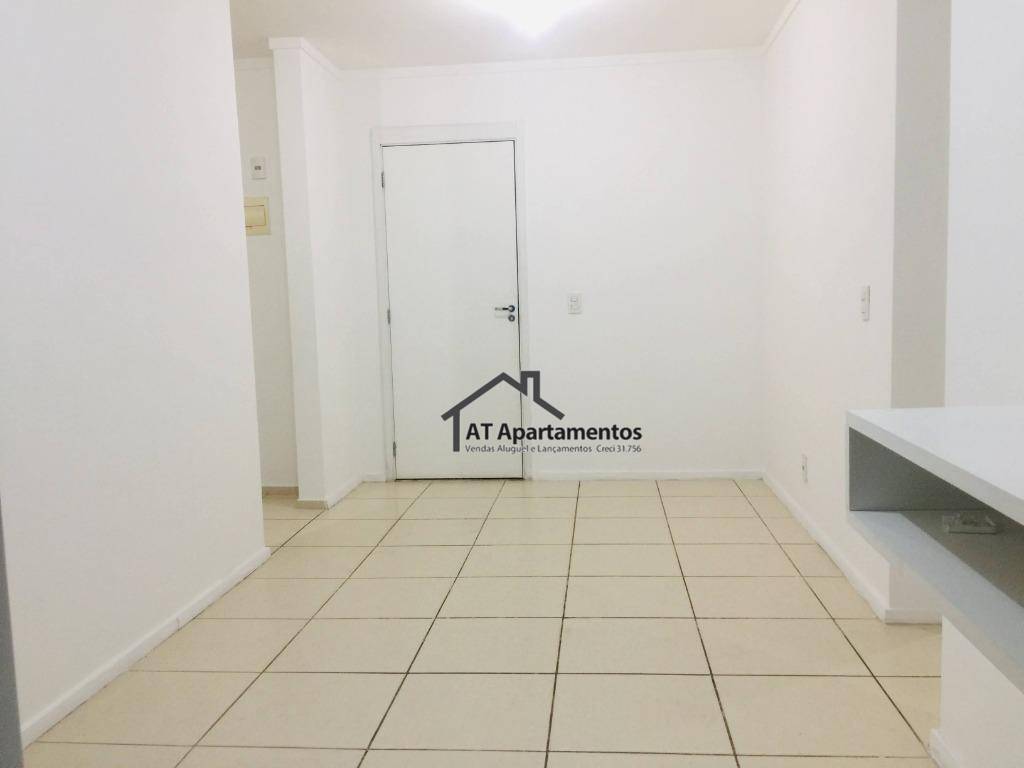 Apartamento à venda com 2 quartos, 58m² - Foto 7