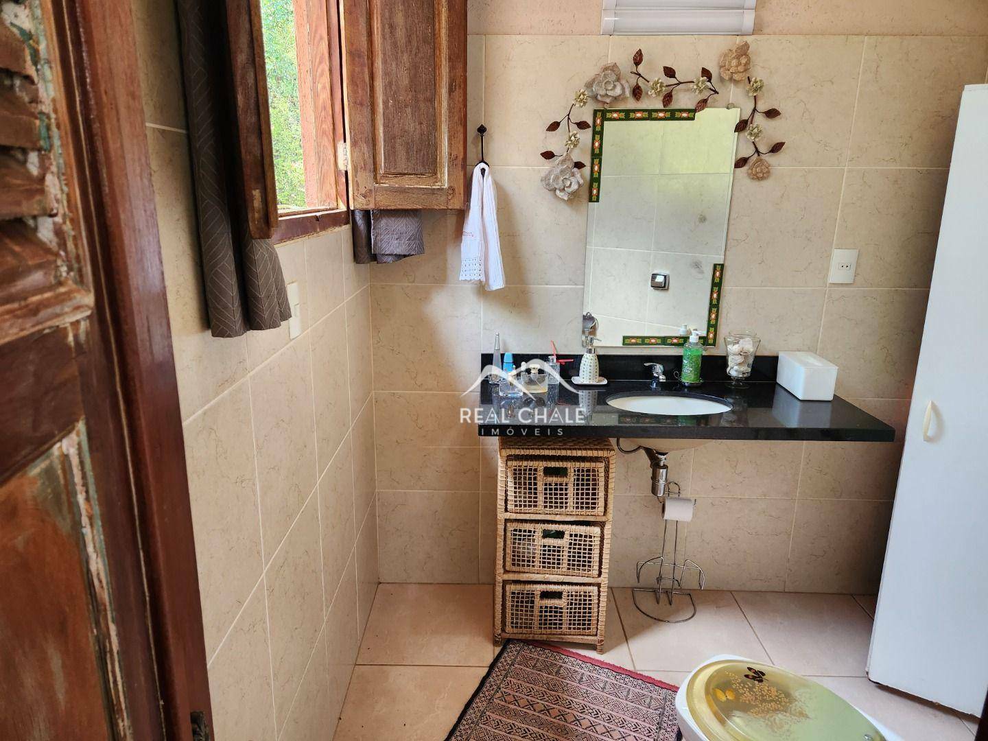 Casa de Condomínio à venda com 5 quartos, 216m² - Foto 4