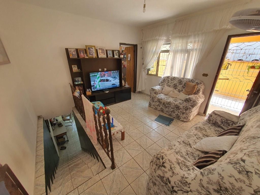 Sobrado à venda com 3 quartos, 200m² - Foto 17