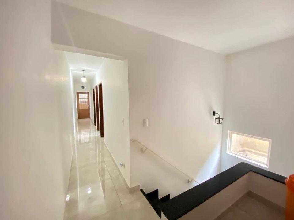 Casa à venda com 3 quartos, 228m² - Foto 12