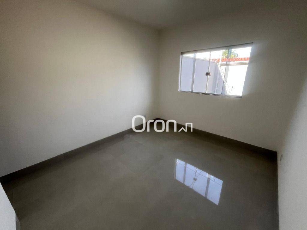 Casa à venda com 3 quartos, 98m² - Foto 4