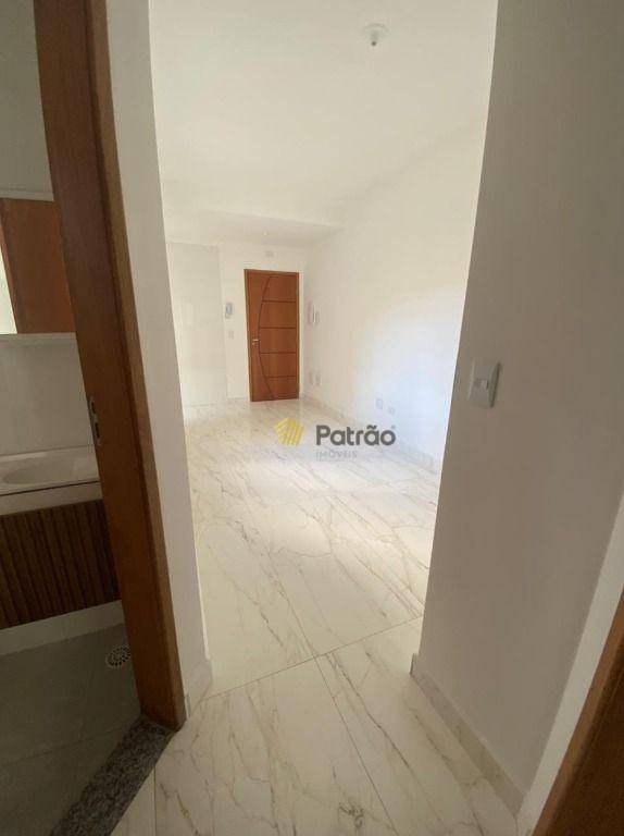 Apartamento à venda com 2 quartos, 44m² - Foto 4