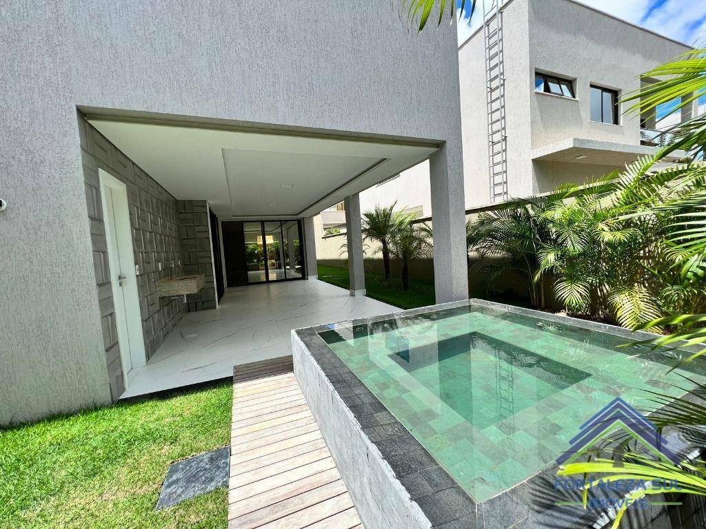 Casa de Condomínio à venda com 4 quartos, 325m² - Foto 3