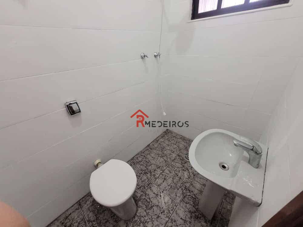 Casa à venda com 2 quartos, 80m² - Foto 14