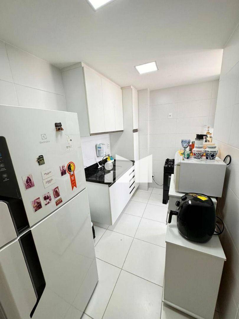 Apartamento à venda com 2 quartos, 60m² - Foto 19