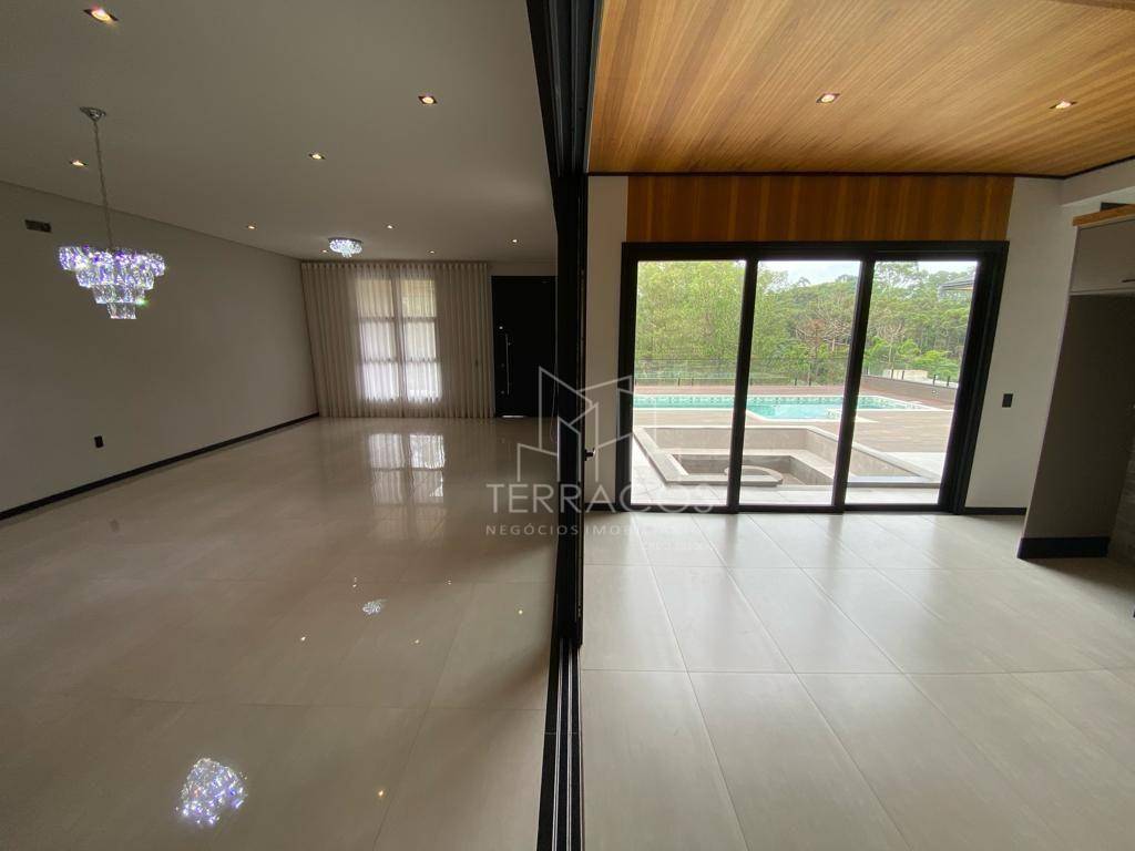 Casa de Condomínio à venda com 3 quartos, 350m² - Foto 14