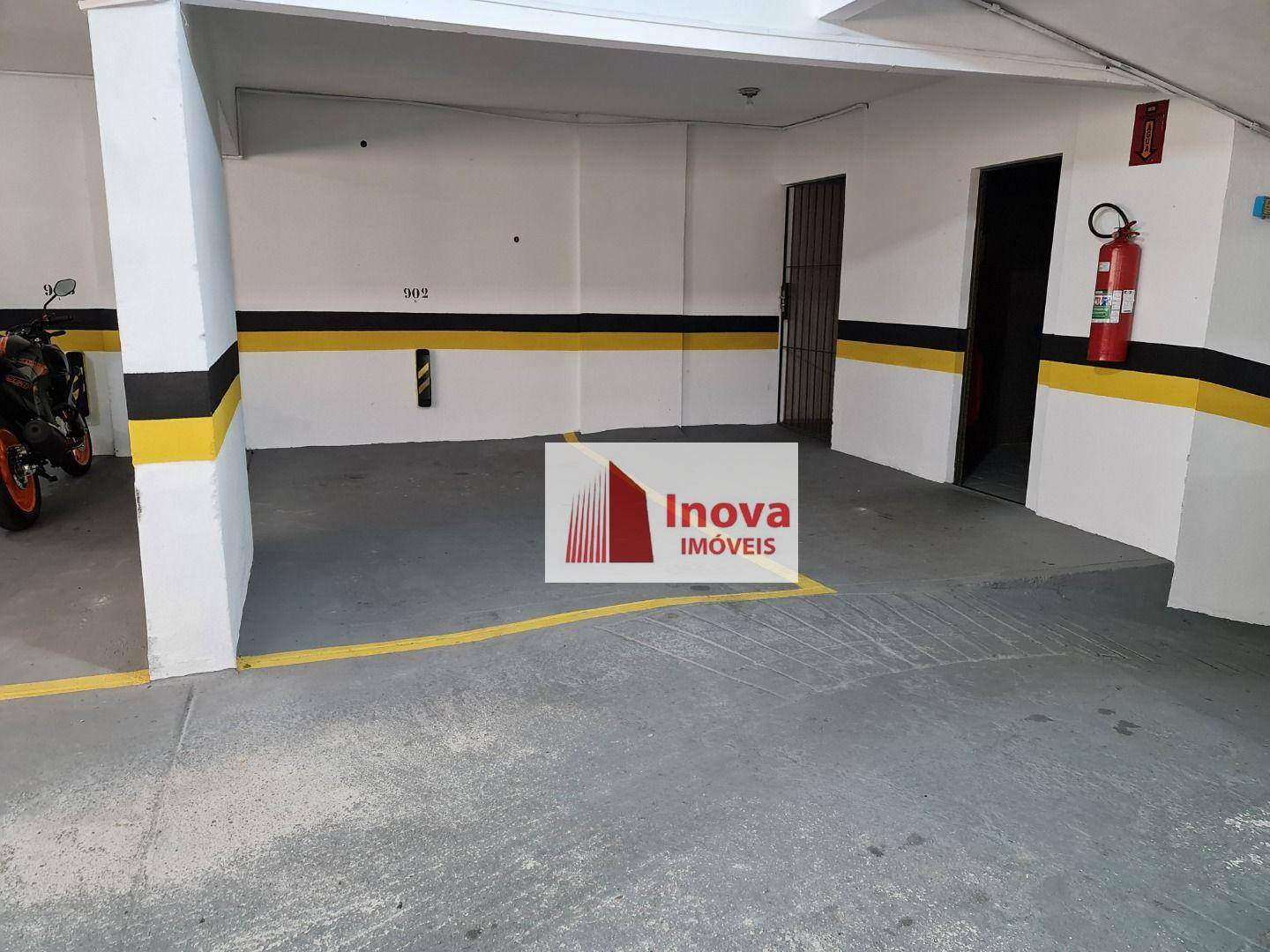 Apartamento à venda com 3 quartos, 140m² - Foto 35