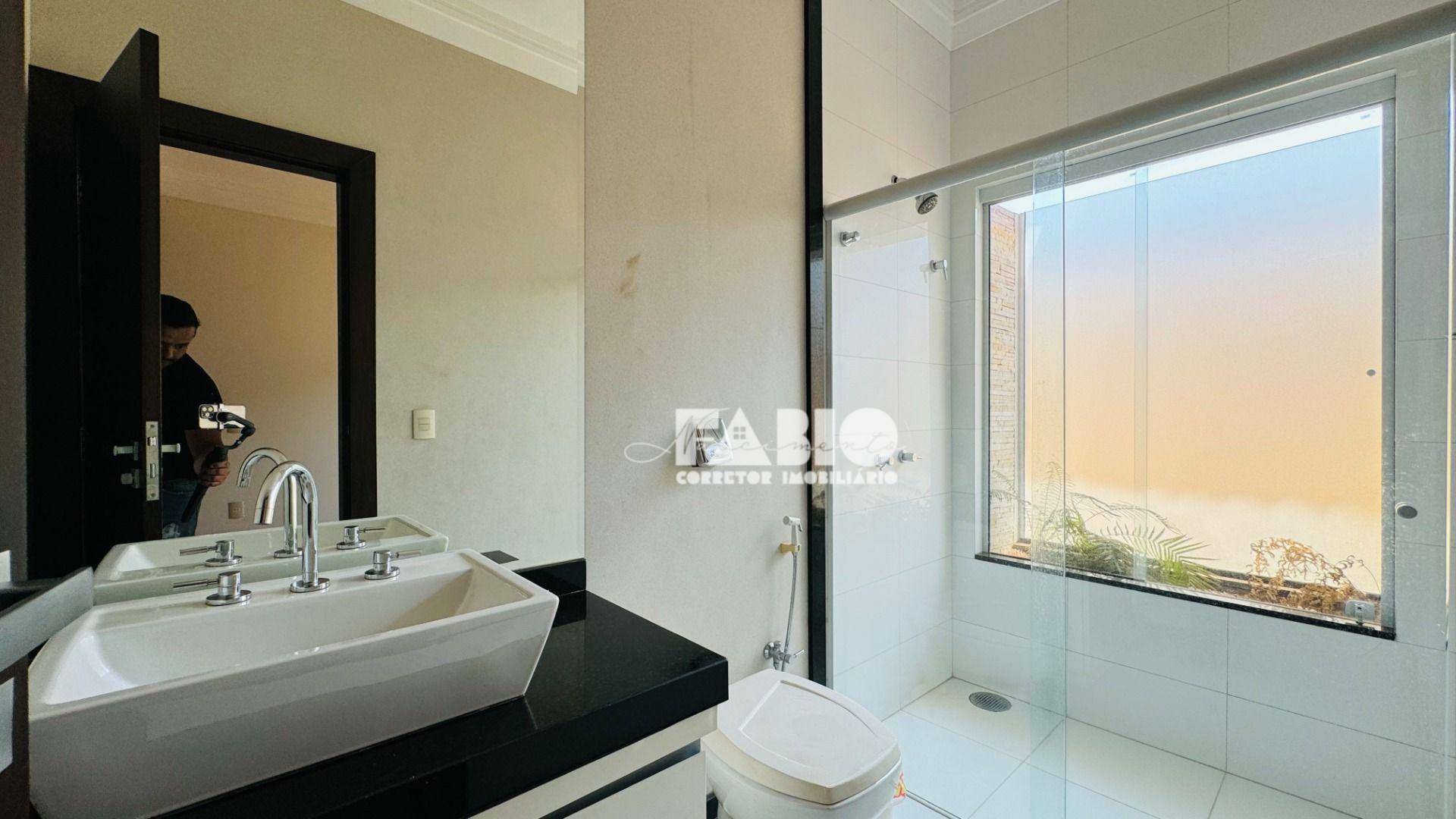 Casa à venda com 4 quartos, 350m² - Foto 29