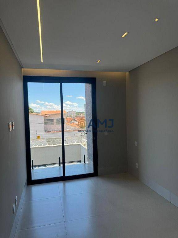 Sobrado à venda com 3 quartos, 175m² - Foto 14