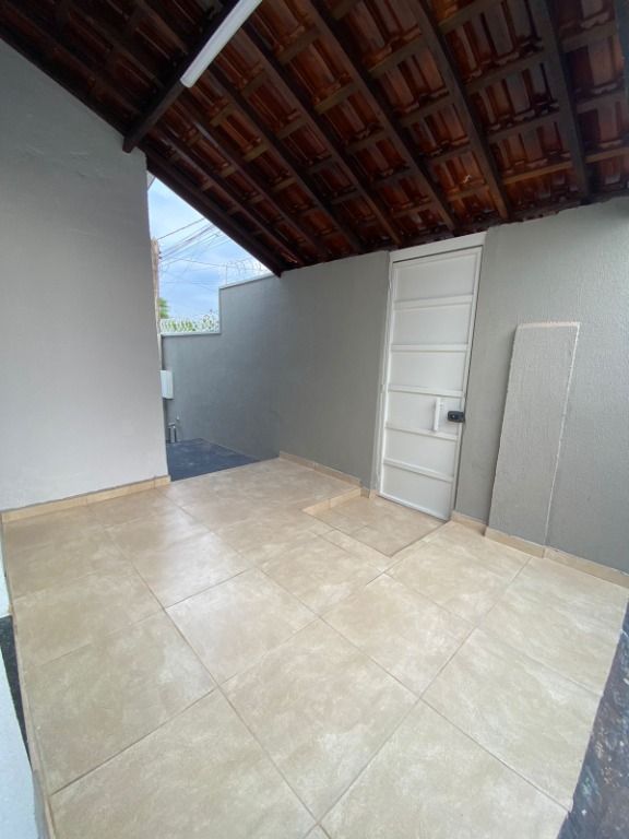 Casa à venda com 2 quartos, 110m² - Foto 6