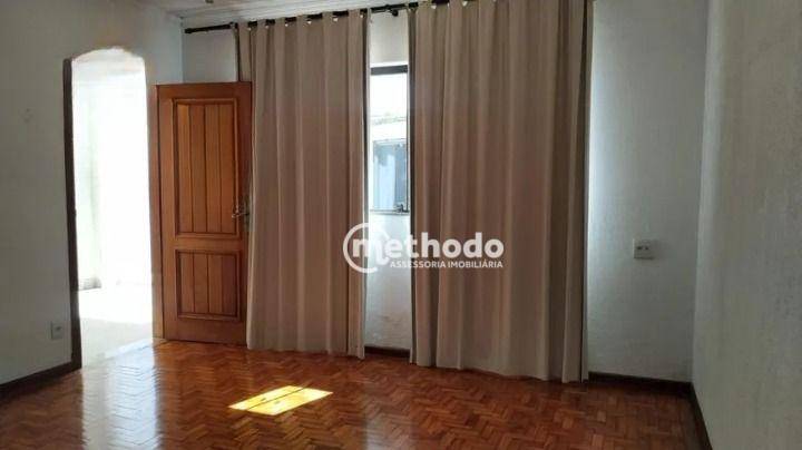 Casa à venda com 3 quartos, 230m² - Foto 3