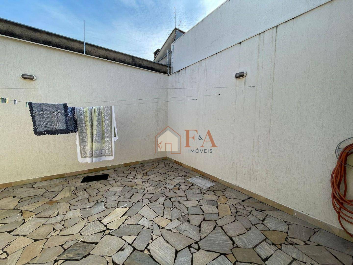 Casa à venda com 3 quartos, 143m² - Foto 19