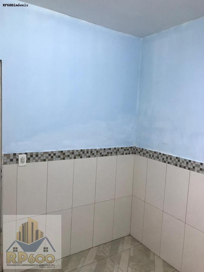 Casa para alugar com 2 quartos, 100m² - Foto 26