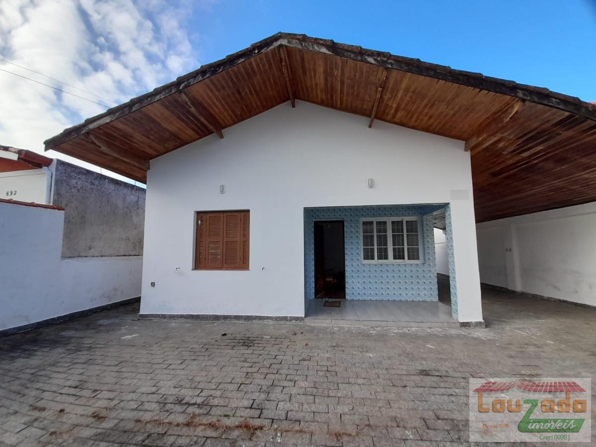 Casa à venda com 2 quartos, 357m² - Foto 1