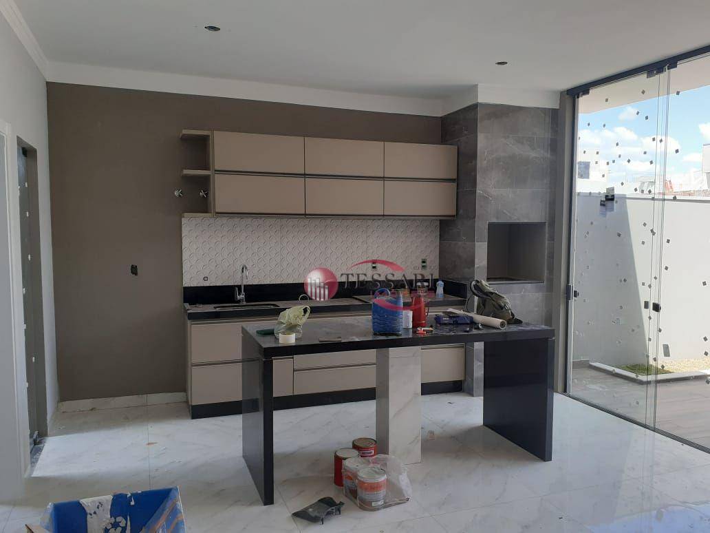 Casa à venda com 2 quartos, 161m² - Foto 4