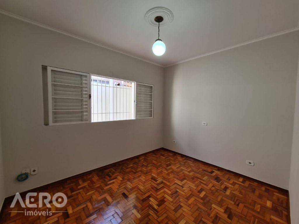 Casa à venda com 3 quartos, 145m² - Foto 2