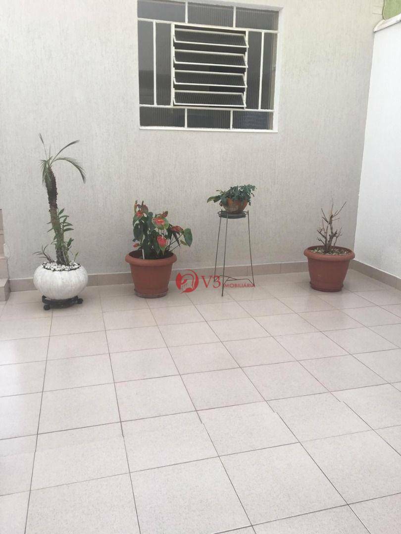 Sobrado à venda com 4 quartos, 300m² - Foto 8